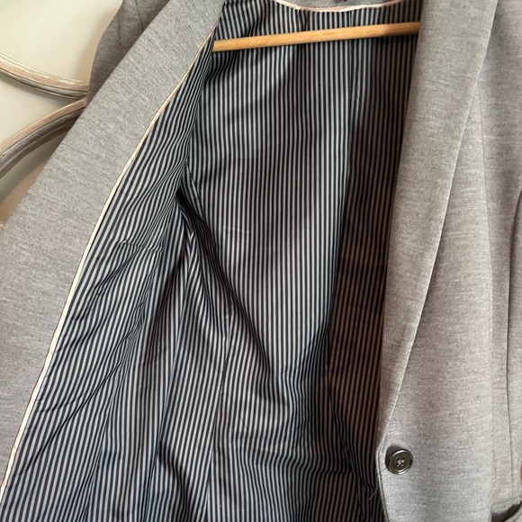 H&M fitted blazer - Picture 2 of 6